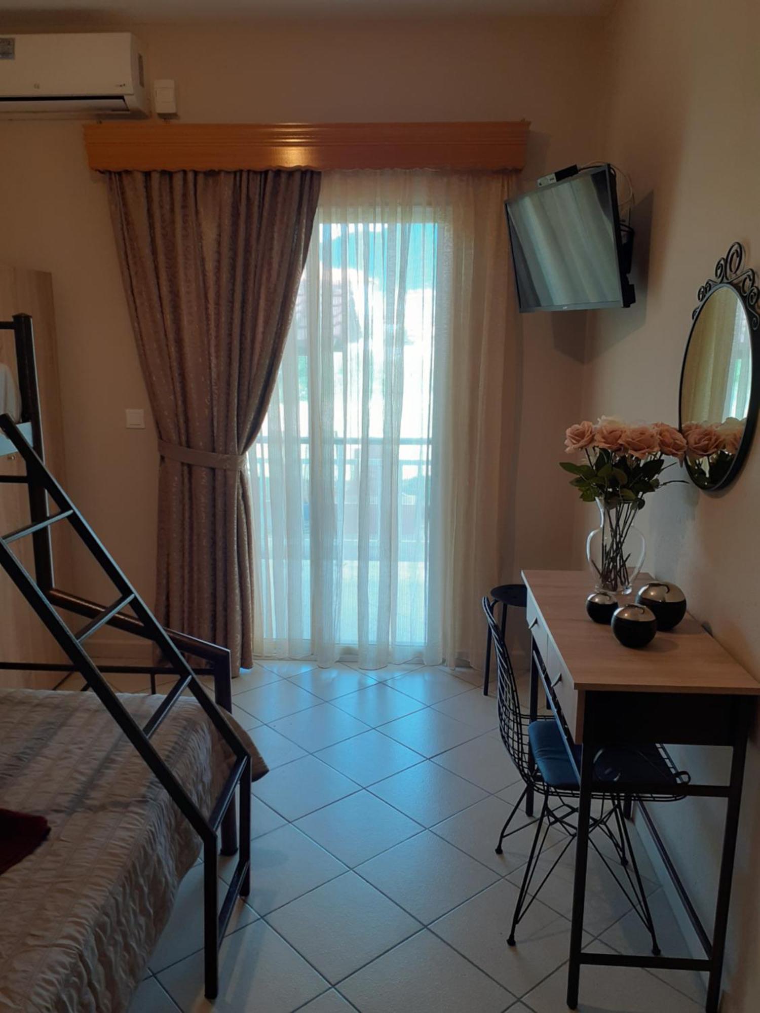 Chrysafis Apartments Неа-Врасна Экстерьер фото